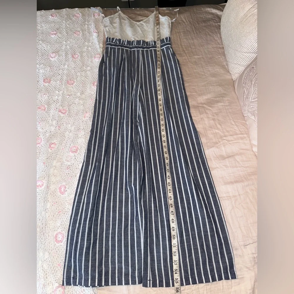 Lydelle Navy & White Striped Jumpsuit Size M